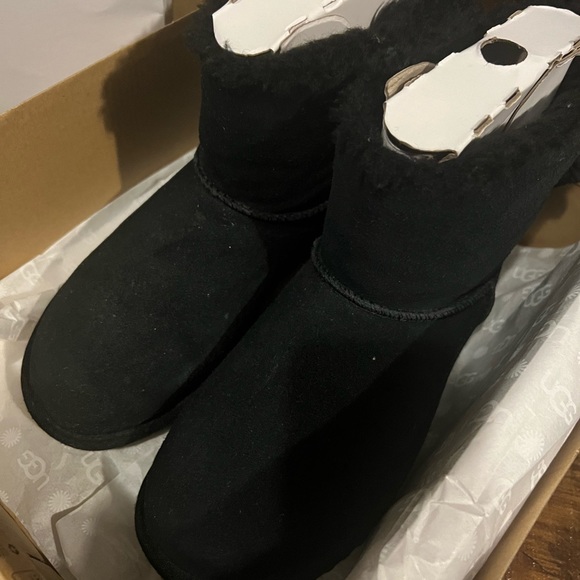 UGG boots - Picture 5 of 9